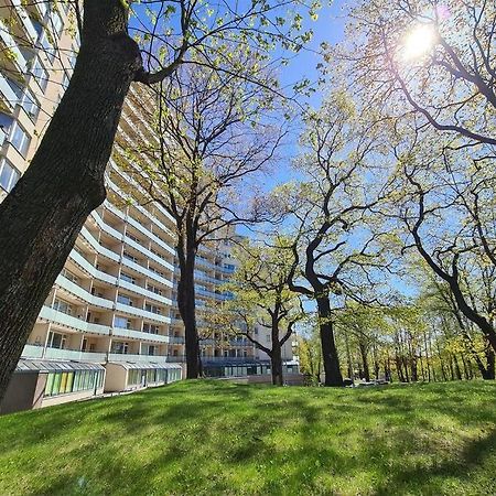 Stylish Apartment With Parking & Spacious Balcony Riga Exteriér fotografie